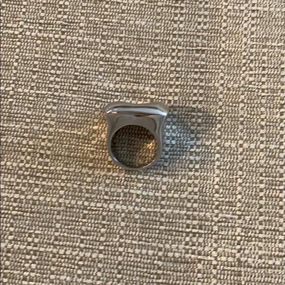 Silver Ring - Picture 14 of 16